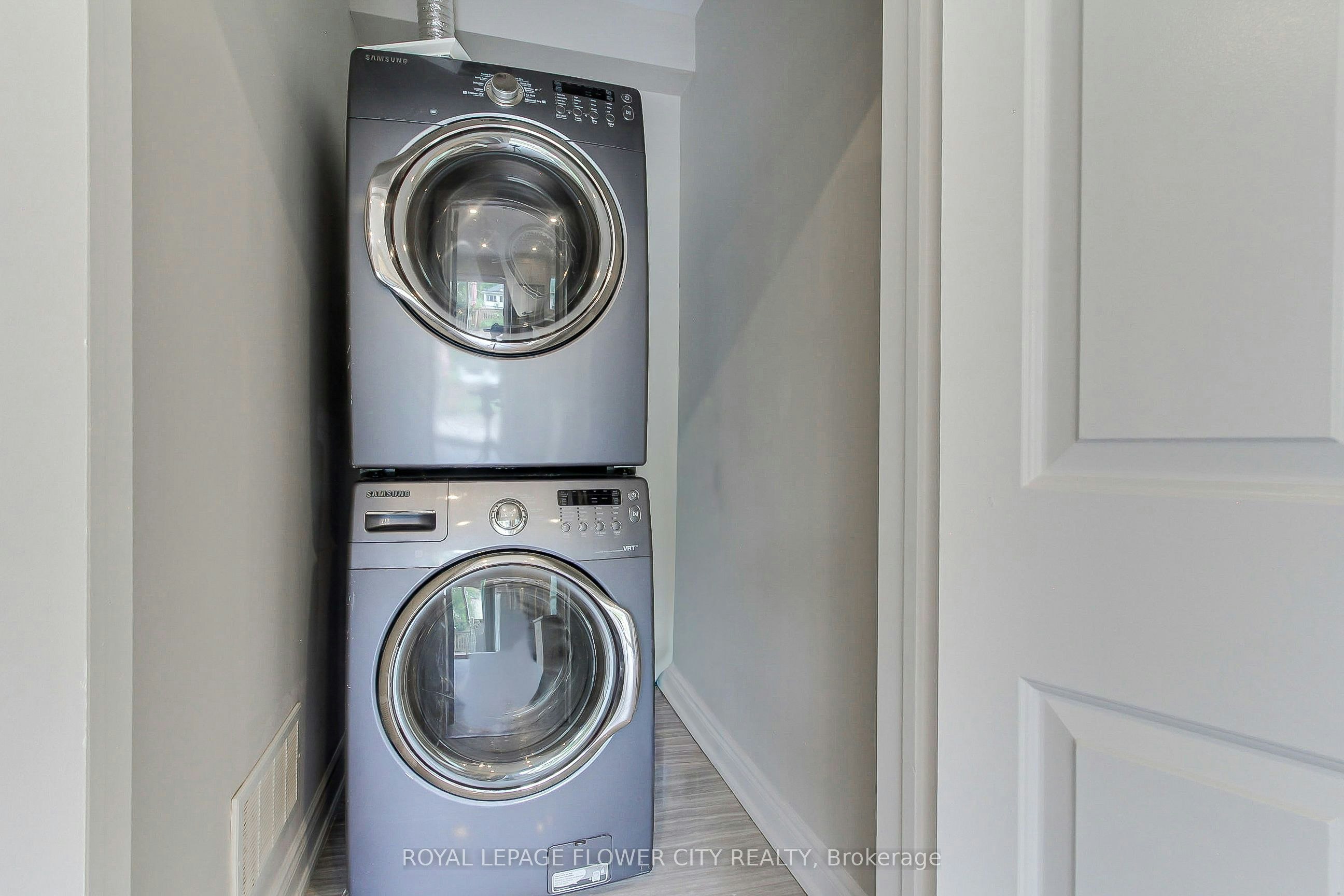 Main Floor-24 John Street, Halton Hills, ON, L7G 2J7 - 26