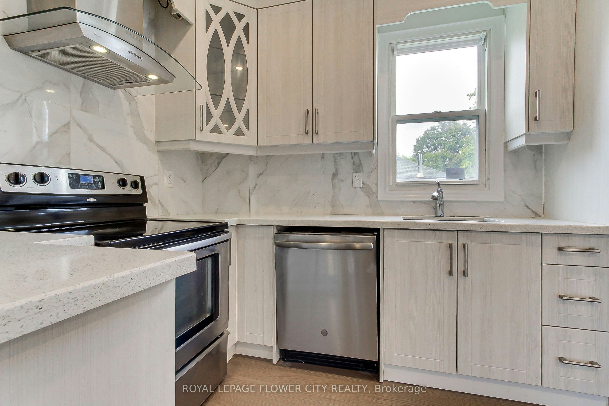Main Floor-24 John Street, Halton Hills, ON, L7G 2J7 - 15