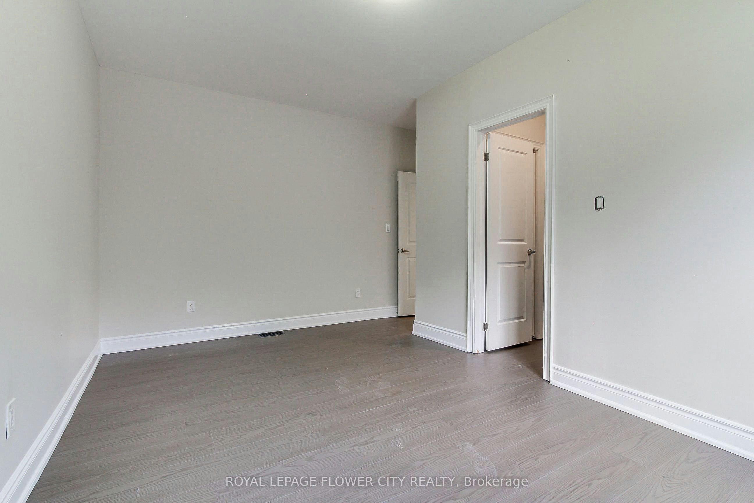 Main Floor-24 John Street, Halton Hills, ON, L7G 2J7 - 20