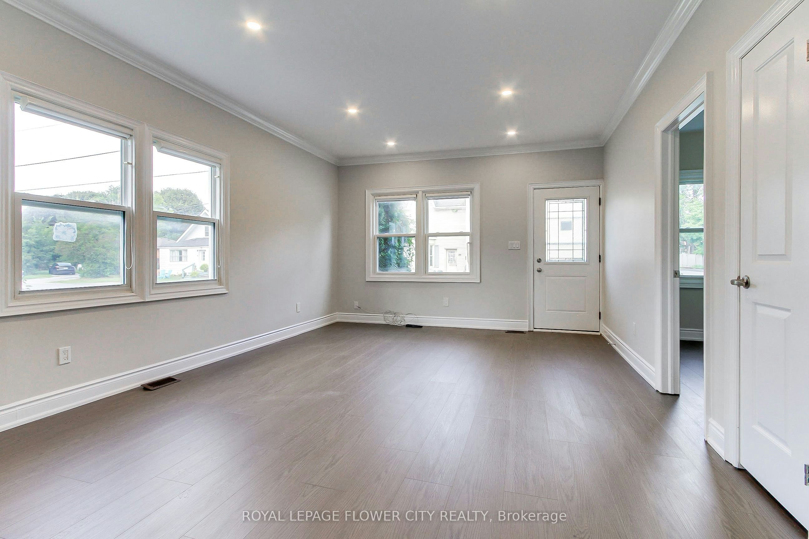 Main Floor-24 John Street, Halton Hills, ON, L7G 2J7 - 6