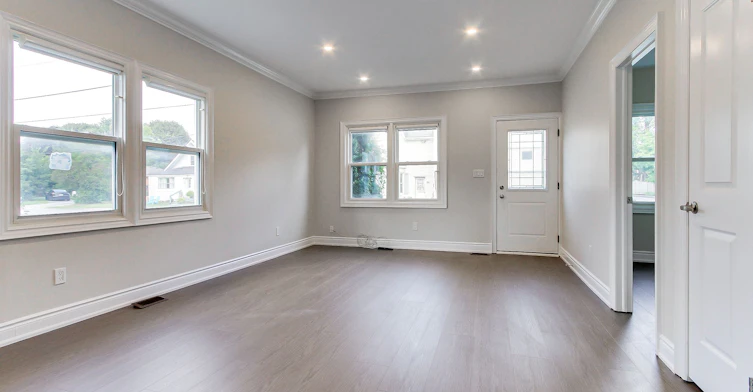 Main Floor-24 John Street, Halton Hills, ON, L7G 2J7 - 6