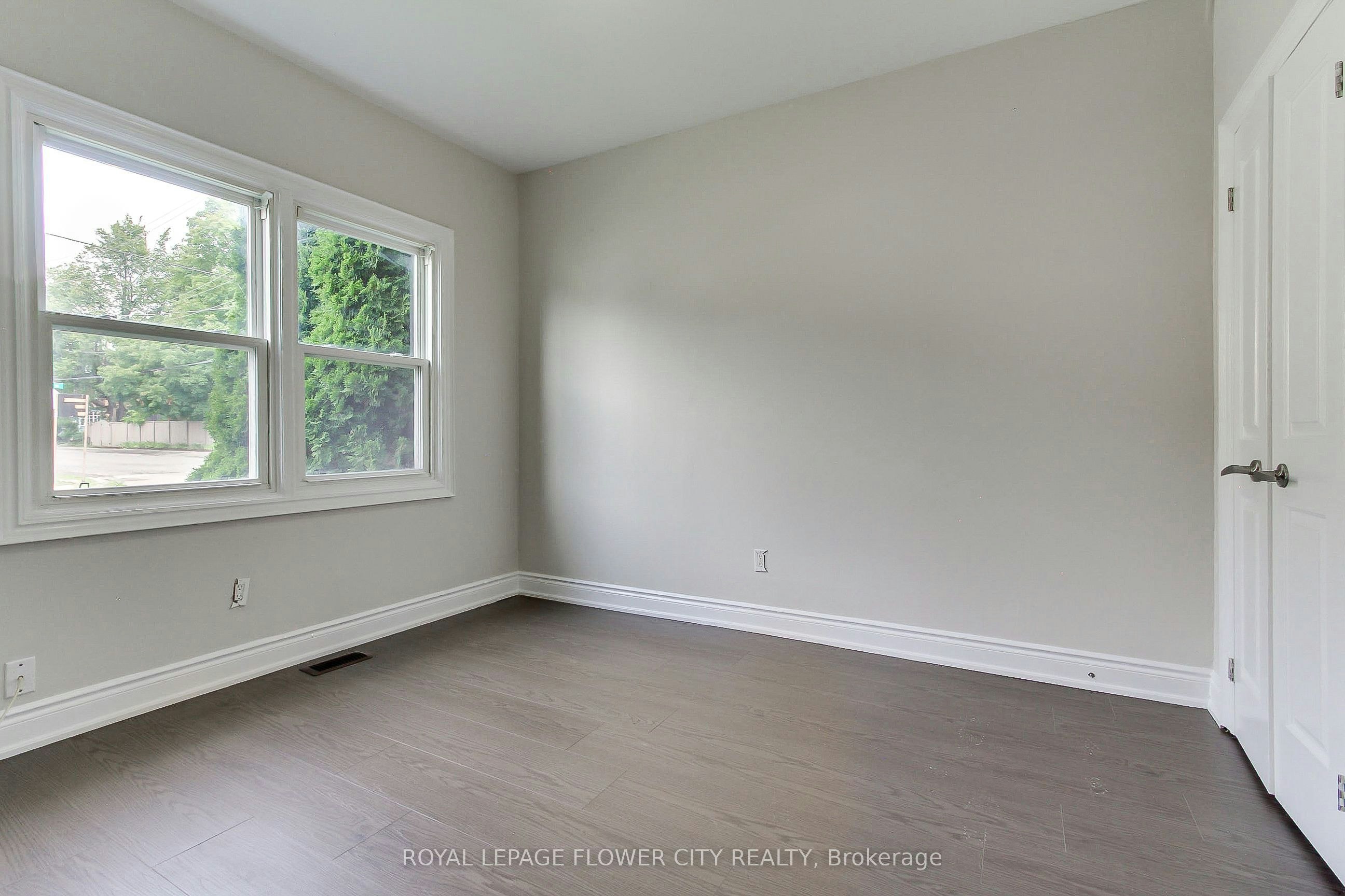 Main Floor-24 John Street, Halton Hills, ON, L7G 2J7 - 24