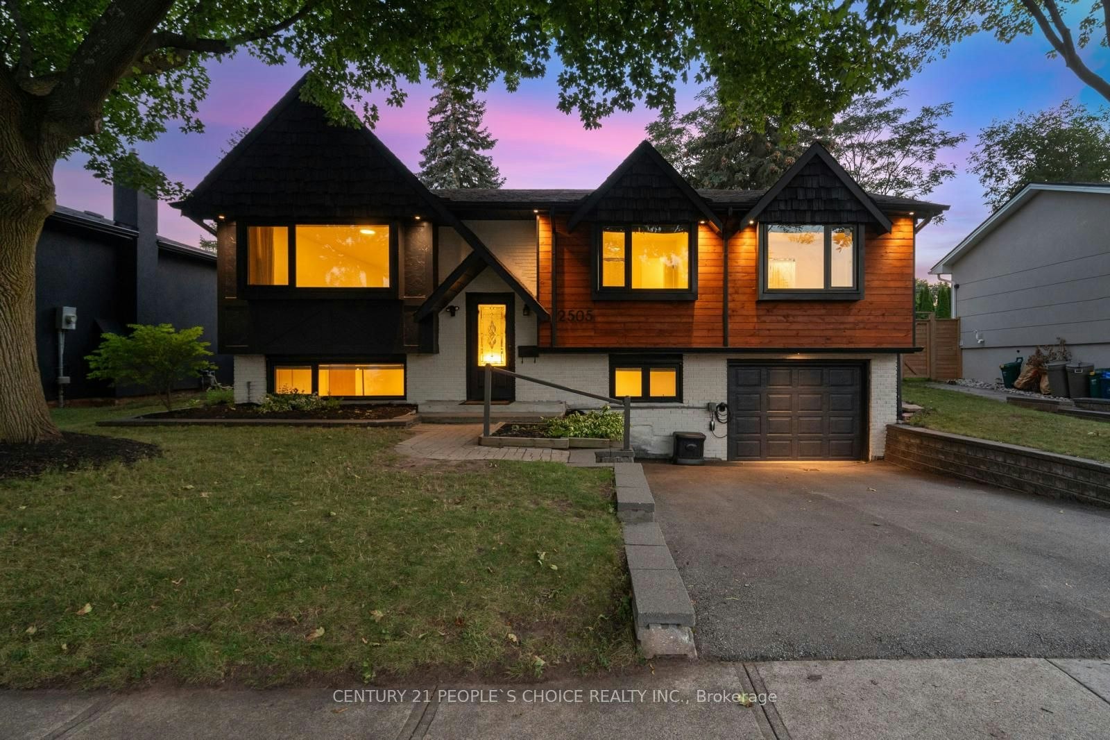 2505 Yarmouth Crescent, Oakville, ON, L6L 2M9