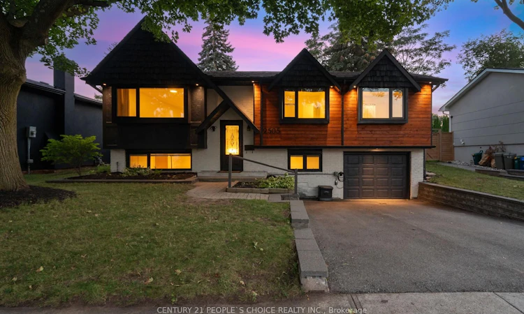 2505 Yarmouth Crescent