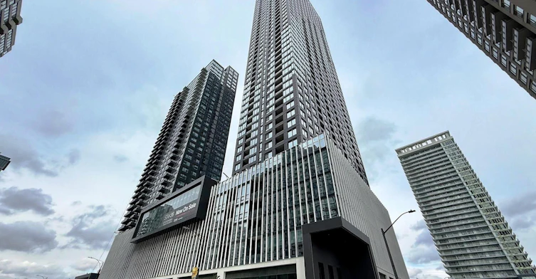 505-395 Square One Drive, Mississauga, ON, L5B 0P6