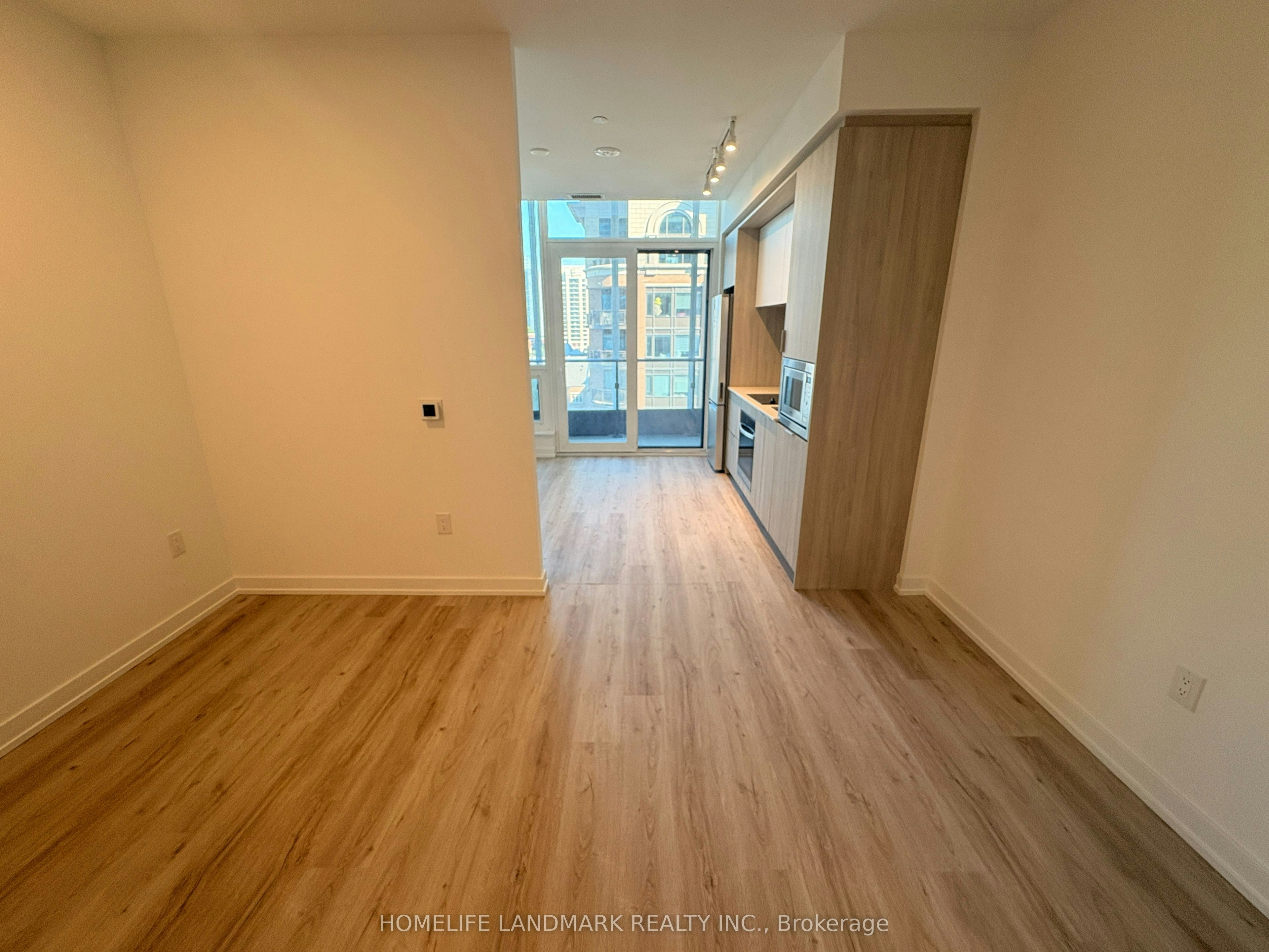 505-395 Square One Drive, Mississauga, ON, L5B 0P6 - 4