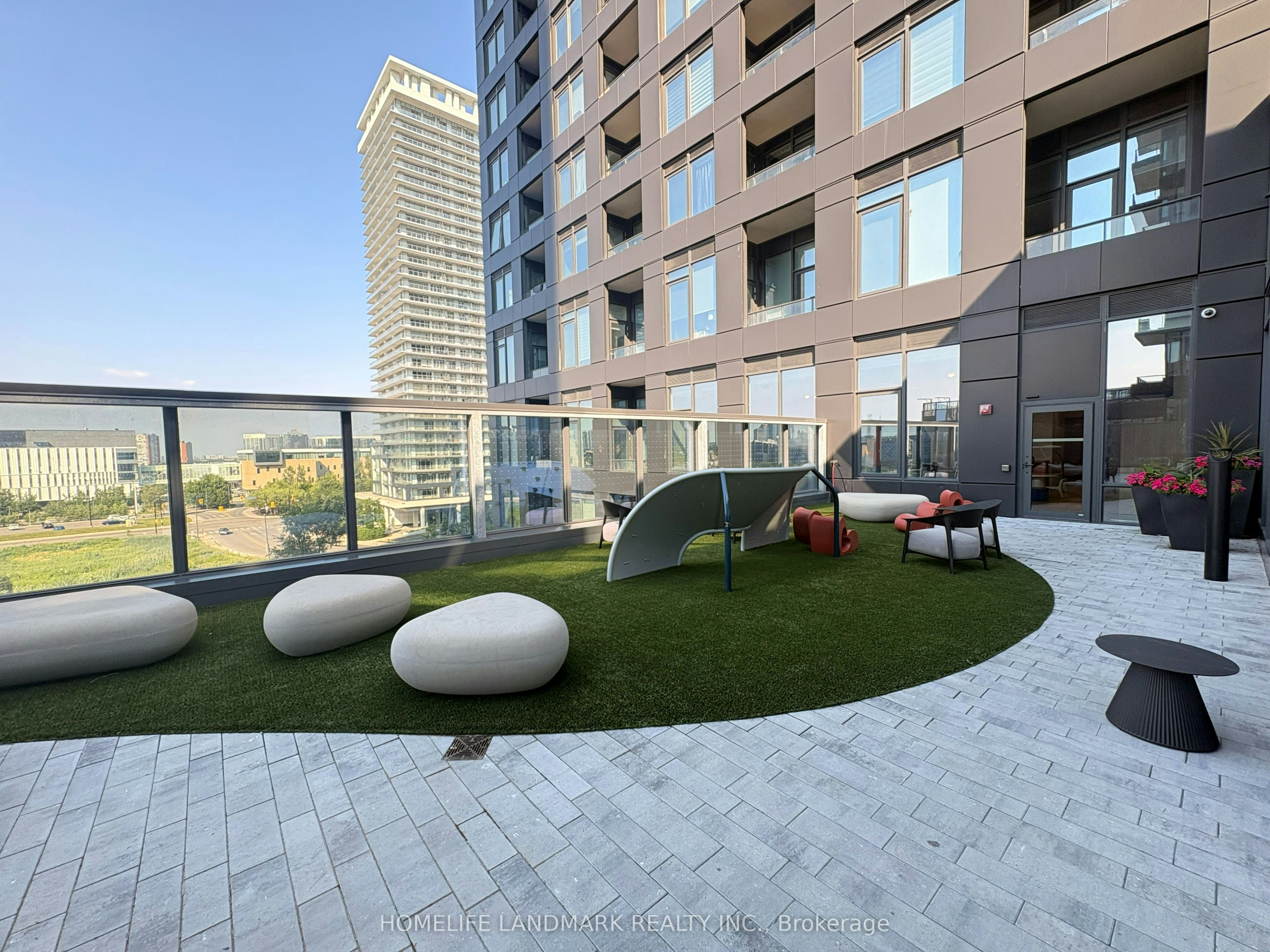505-395 Square One Drive, Mississauga, ON, L5B 0P6 - 21