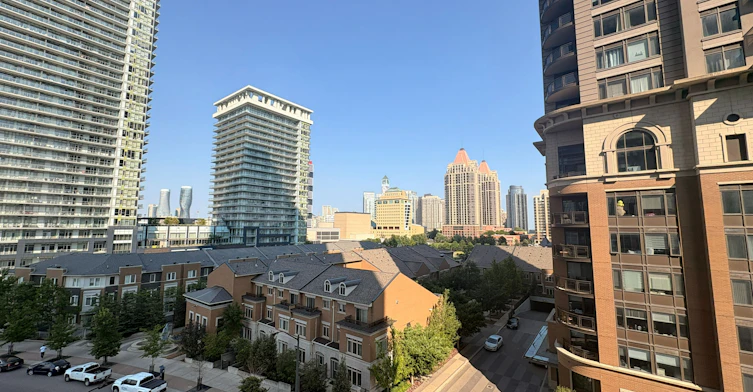505-395 Square One Drive, Mississauga, ON, L5B 0P6 - 11