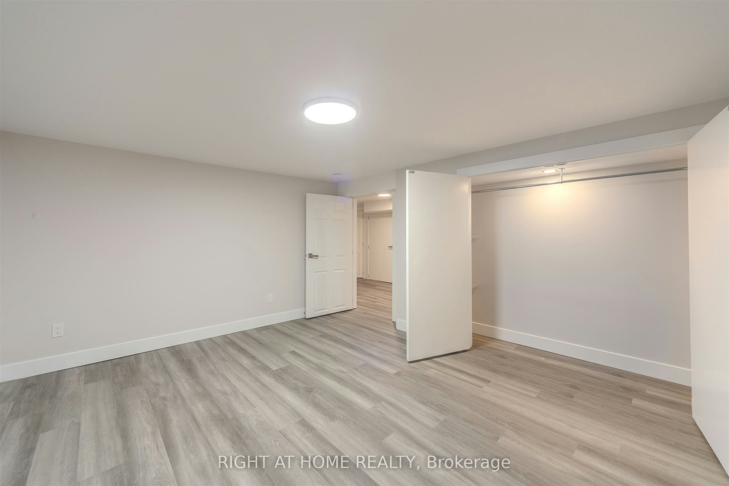 15 Elford Boulevard, Toronto, ON, M8Z 2L3 - 16