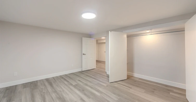 15 Elford Boulevard, Toronto, ON, M8Z 2L3 - 16
