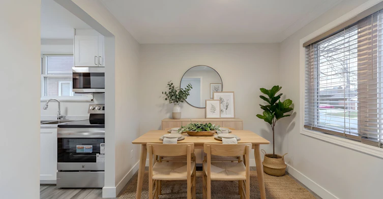 15 Elford Boulevard, Toronto, ON, M8Z 2L3 - 4