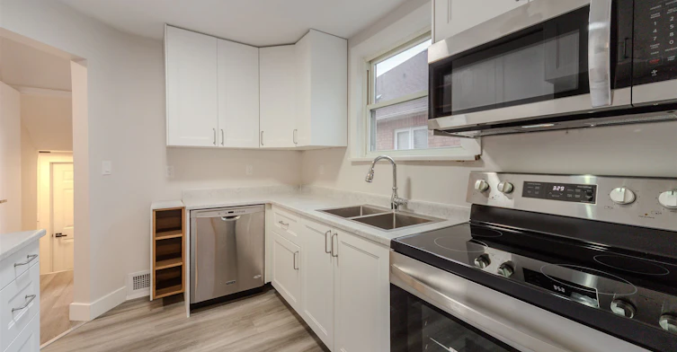 15 Elford Boulevard, Toronto, ON, M8Z 2L3 - 6