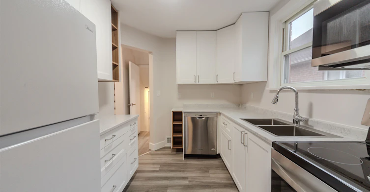 15 Elford Boulevard, Toronto, ON, M8Z 2L3 - 7