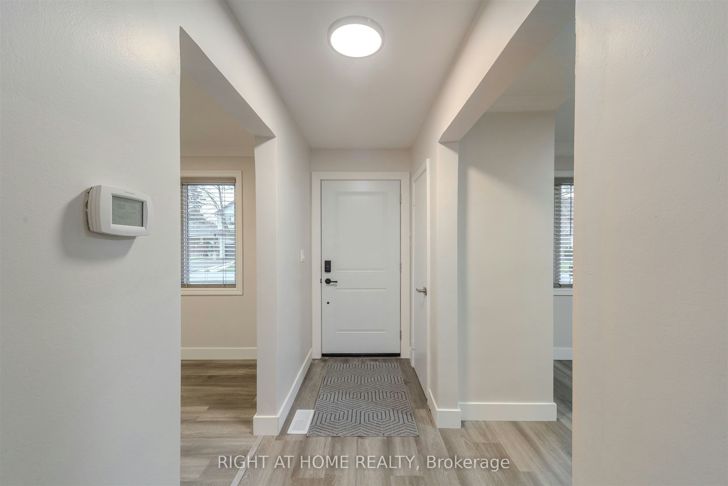 15 Elford Boulevard, Toronto, ON, M8Z 2L3 - 5