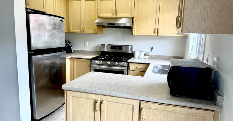26 Penguin Lane, Brampton, ON, L6R 2C1 - 6