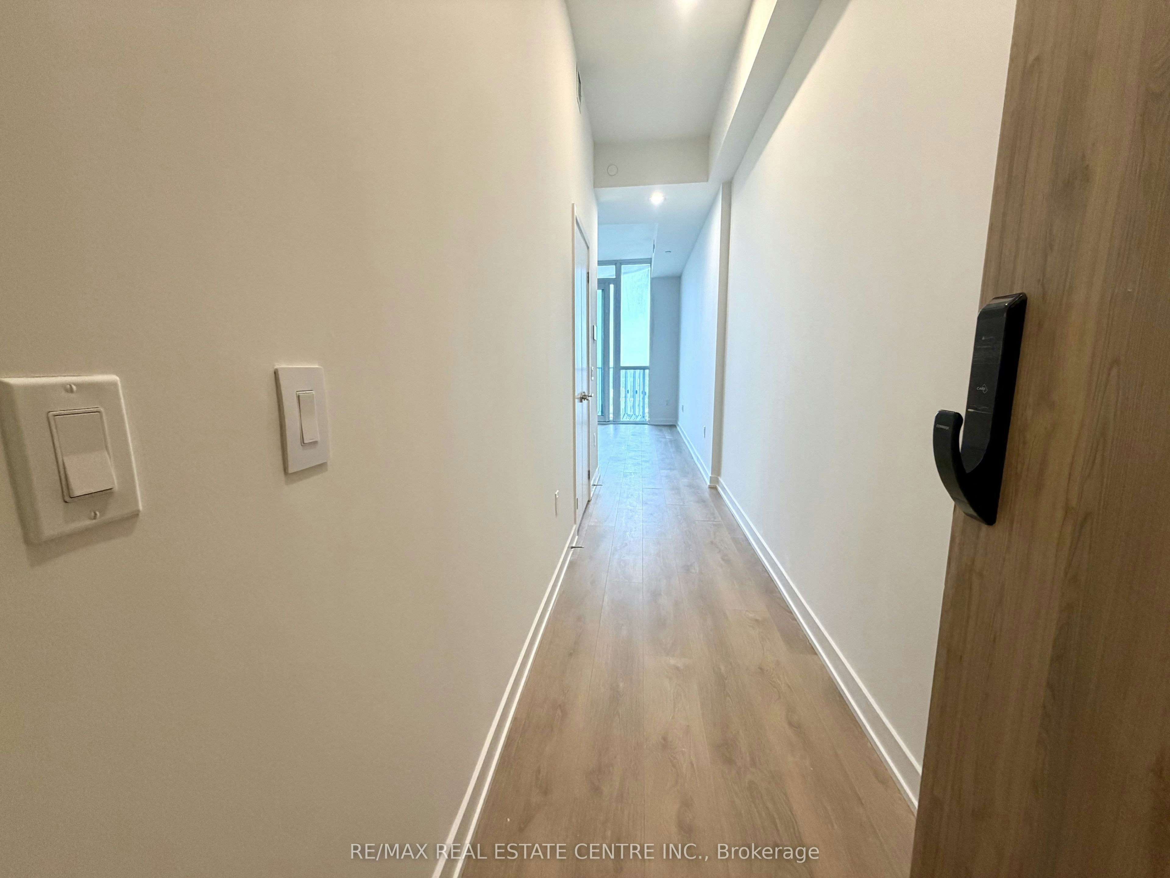 2602-1 Fairview Road E, Mississauga, ON, L5A 0B4 - 3