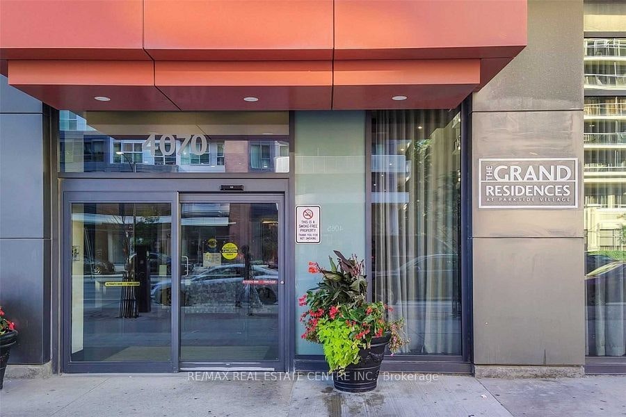 3907-4070 Confederation Parkway, Mississauga, ON, L5B 0E9 - 2