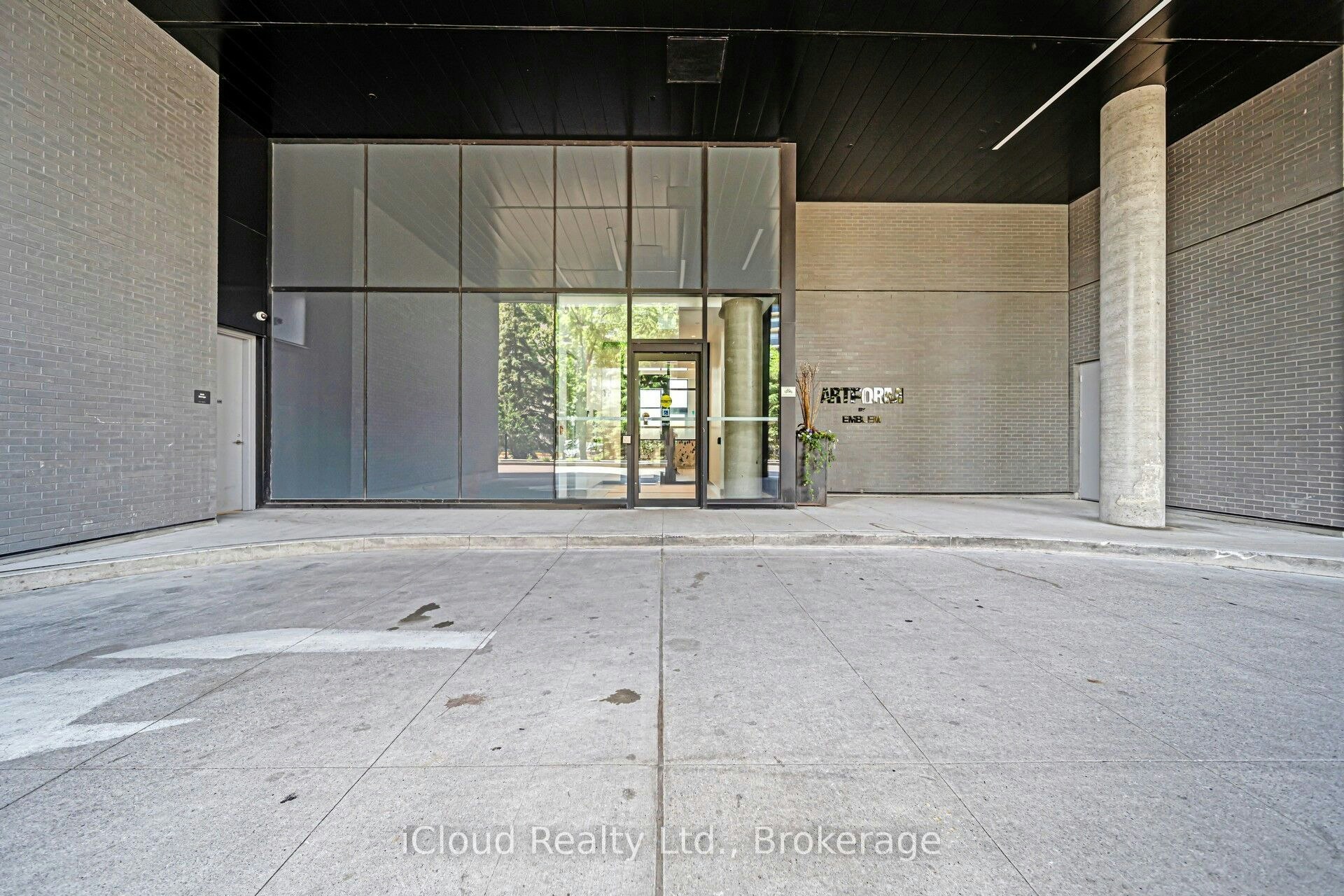 1714-86 Dundas Street E, Mississauga, ON, L5A 0B1 - 3