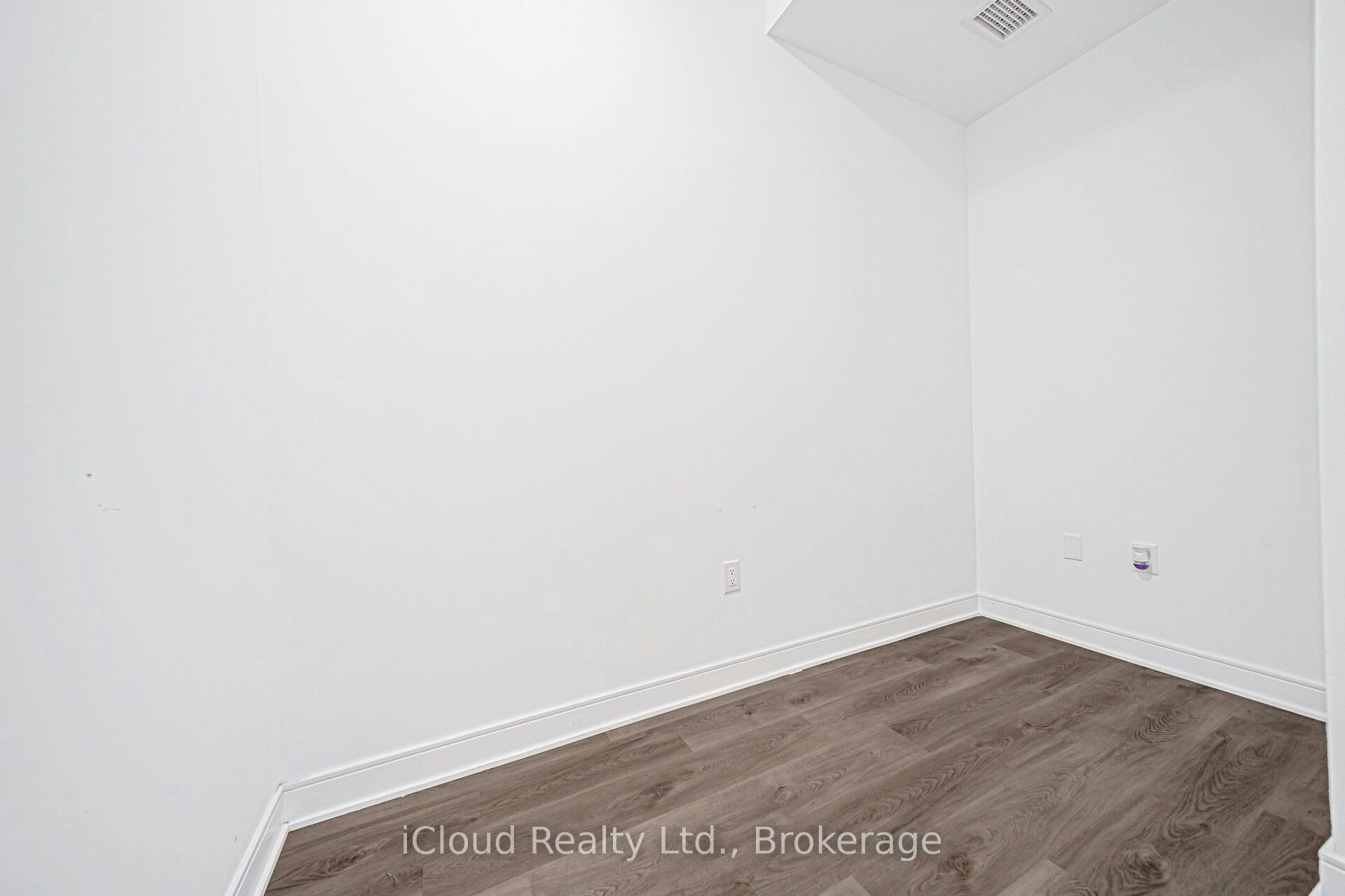 1714-86 Dundas Street E, Mississauga, ON, L5A 0B1 - 33