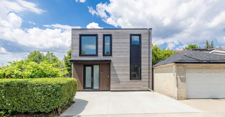Laneway-679 Gladstone Avenue, Toronto, ON, M6H 3J5