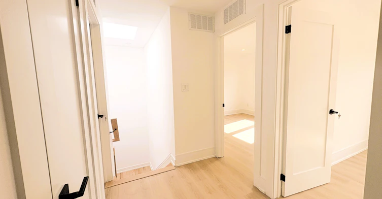 Laneway-679 Gladstone Avenue, Toronto, ON, M6H 3J5 - 10