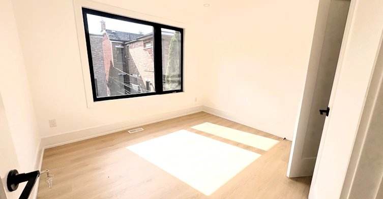 Laneway-679 Gladstone Avenue, Toronto, ON, M6H 3J5 - 17