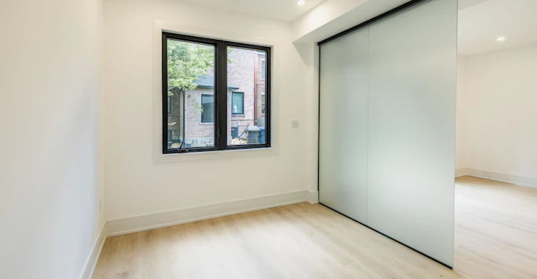 Laneway-679 Gladstone Avenue, Toronto, ON, M6H 3J5 - 3