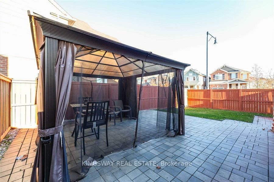 31 Bleasdale Avenue S, Brampton, ON, L7A 0P5 - 33
