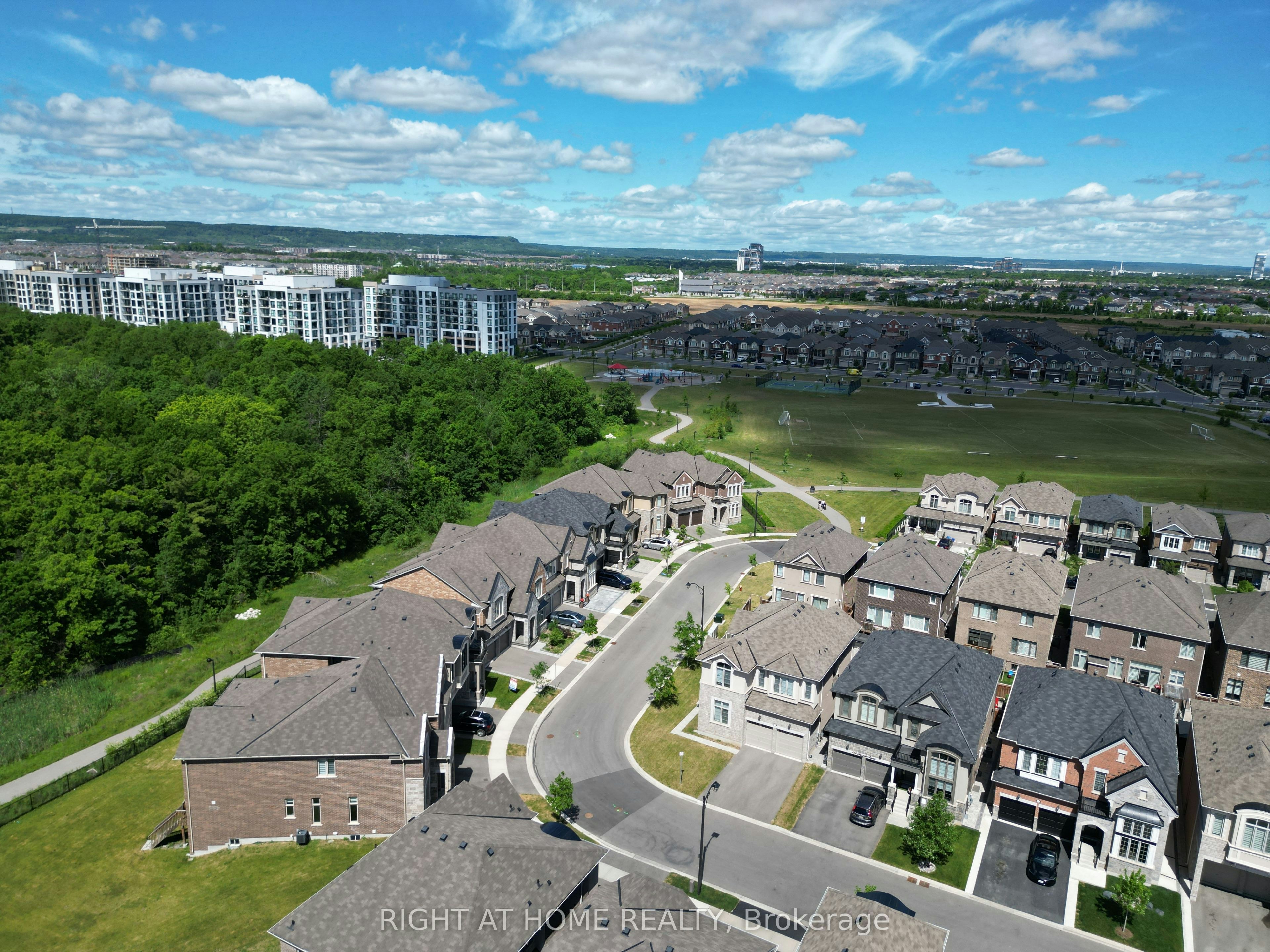 Main-866 Magnolia Terrace, Milton, ON, L9E 1R2 - 47