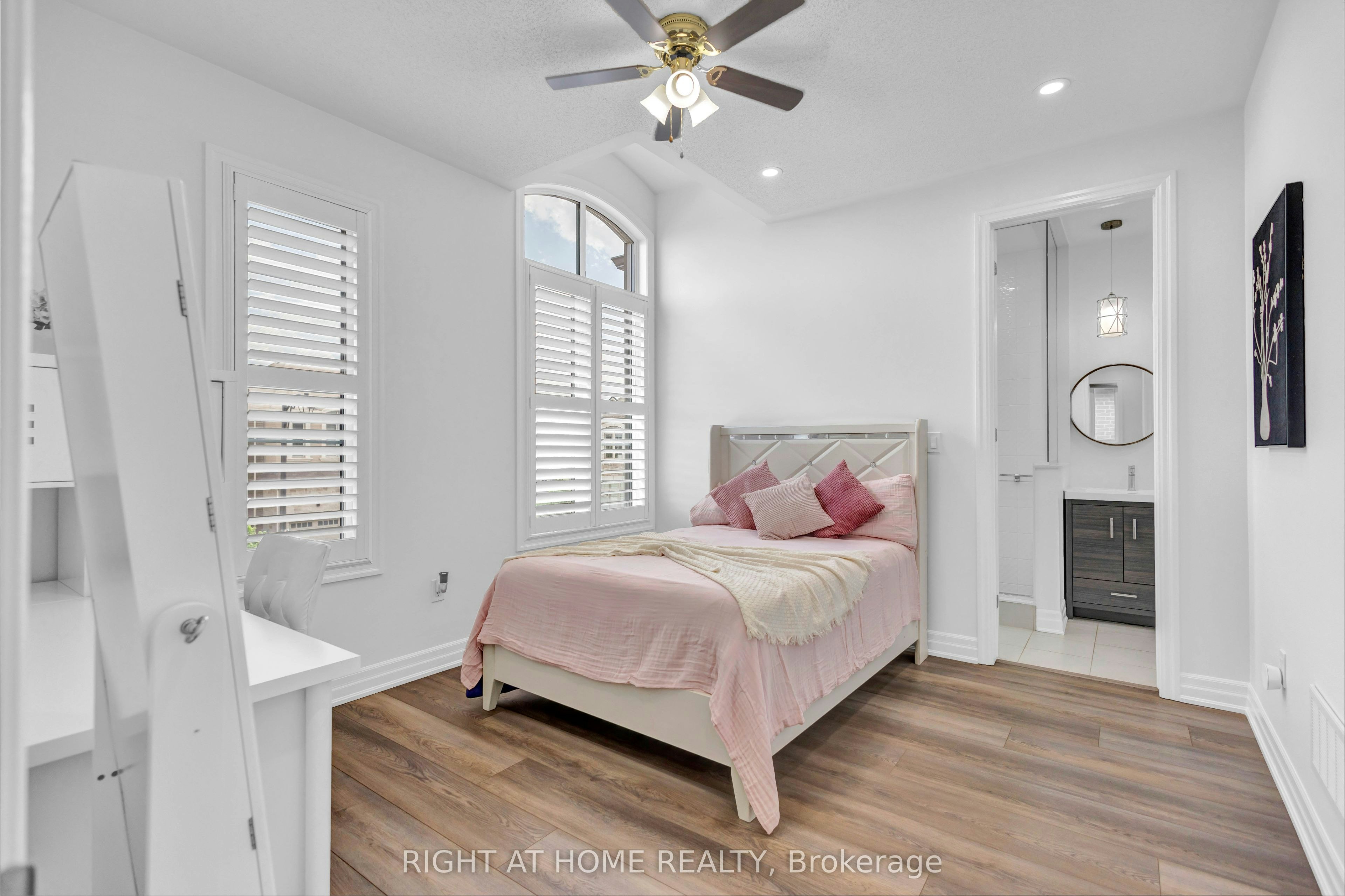 Main-866 Magnolia Terrace, Milton, ON, L9E 1R2 - 34