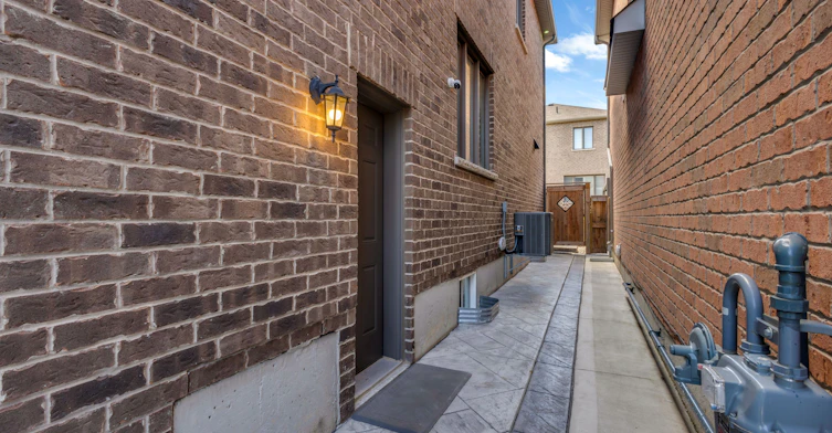Main-866 Magnolia Terrace, Milton, ON, L9E 1R2 - 46