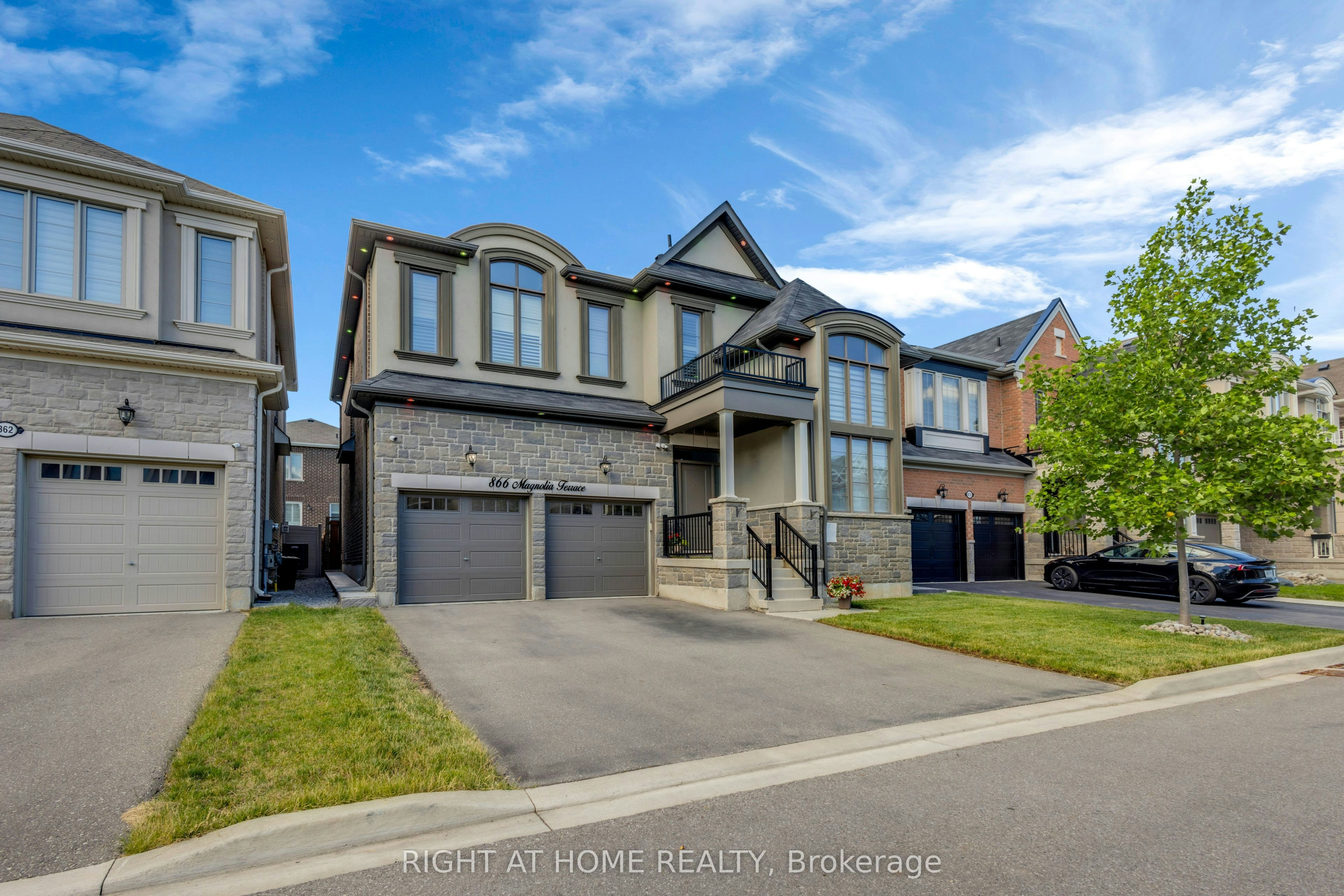 Main-866 Magnolia Terrace, Milton, ON, L9E 1R2 - 4