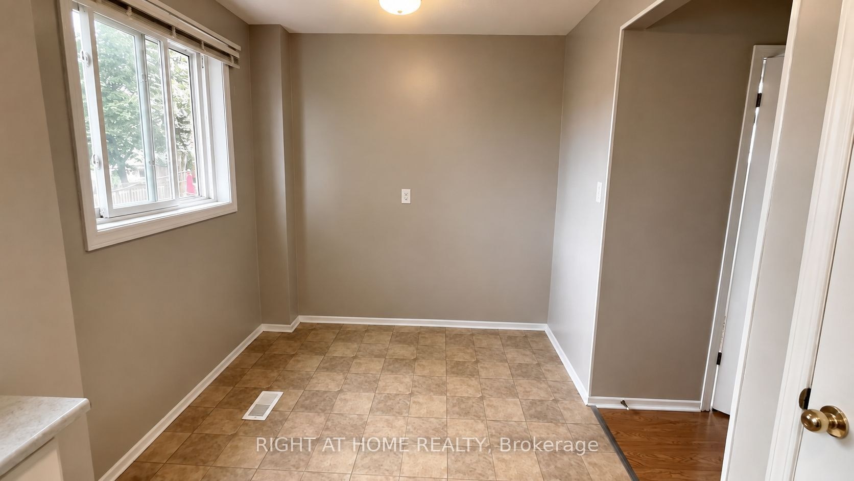 569 Hayward Crescent, Milton, ON, L9T 4T8 - 7