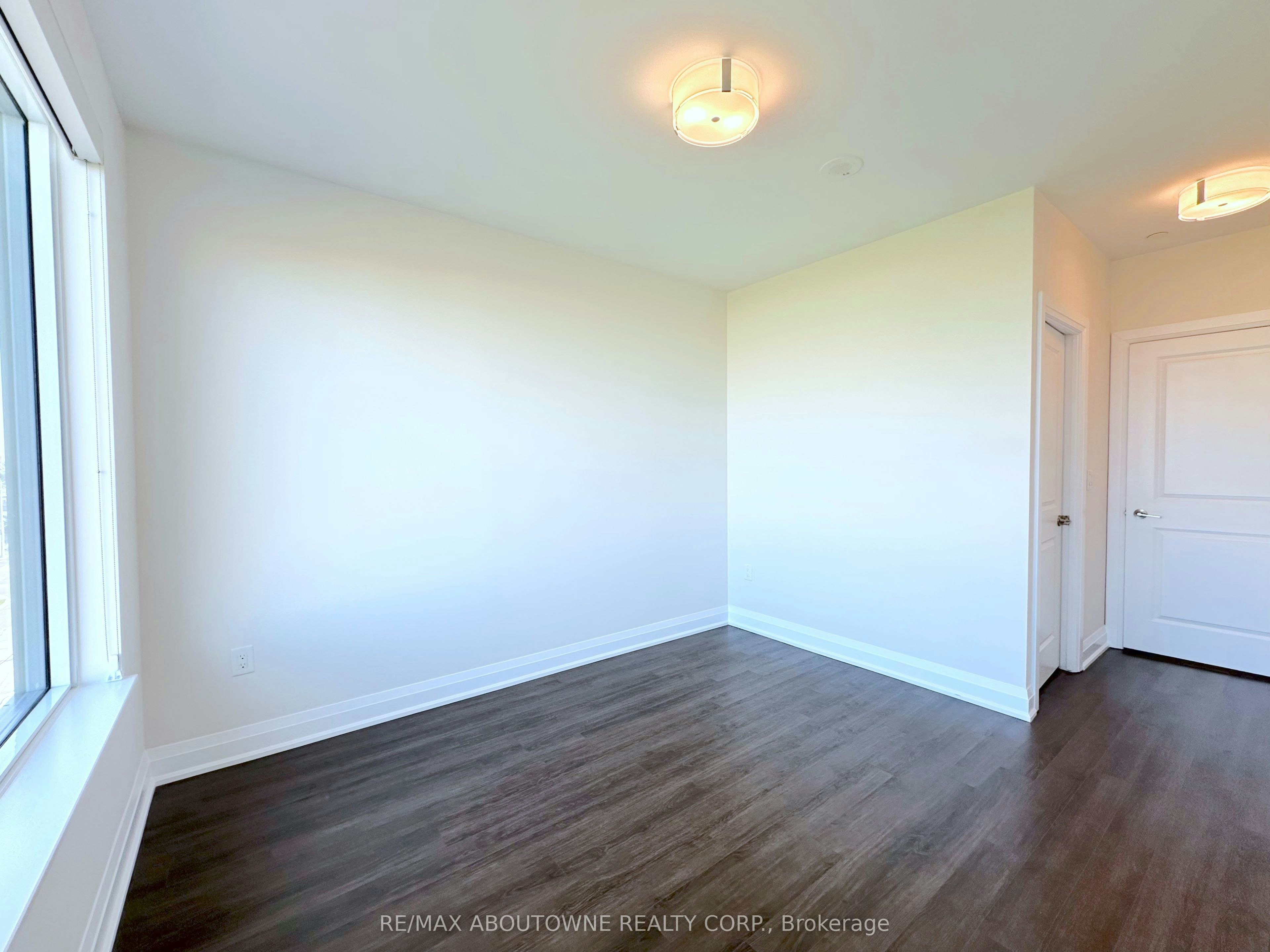 726-2333 Taunton Road, Oakville, ON, L6H 0N5 - 13