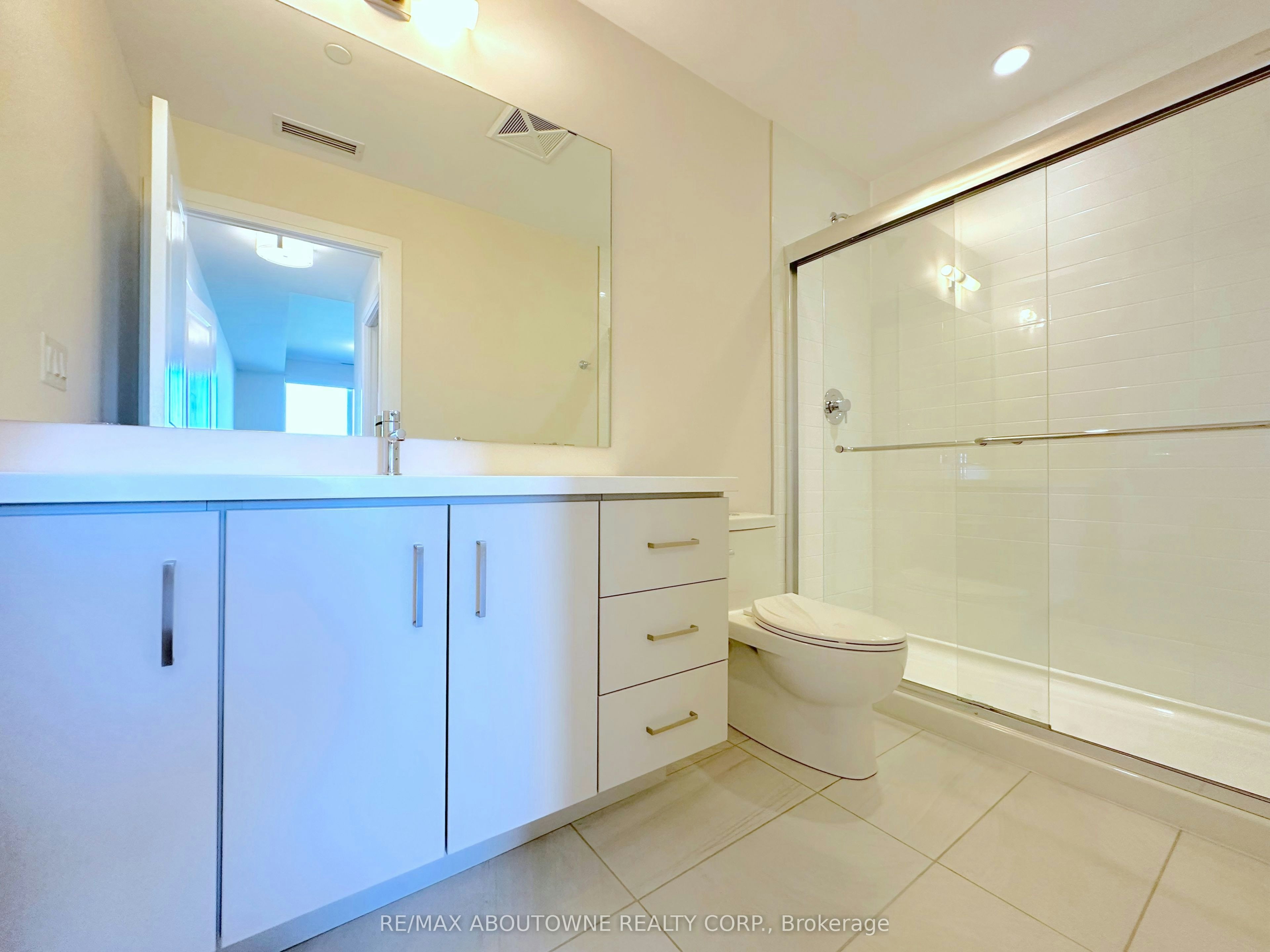 726-2333 Taunton Road, Oakville, ON, L6H 0N5 - 11
