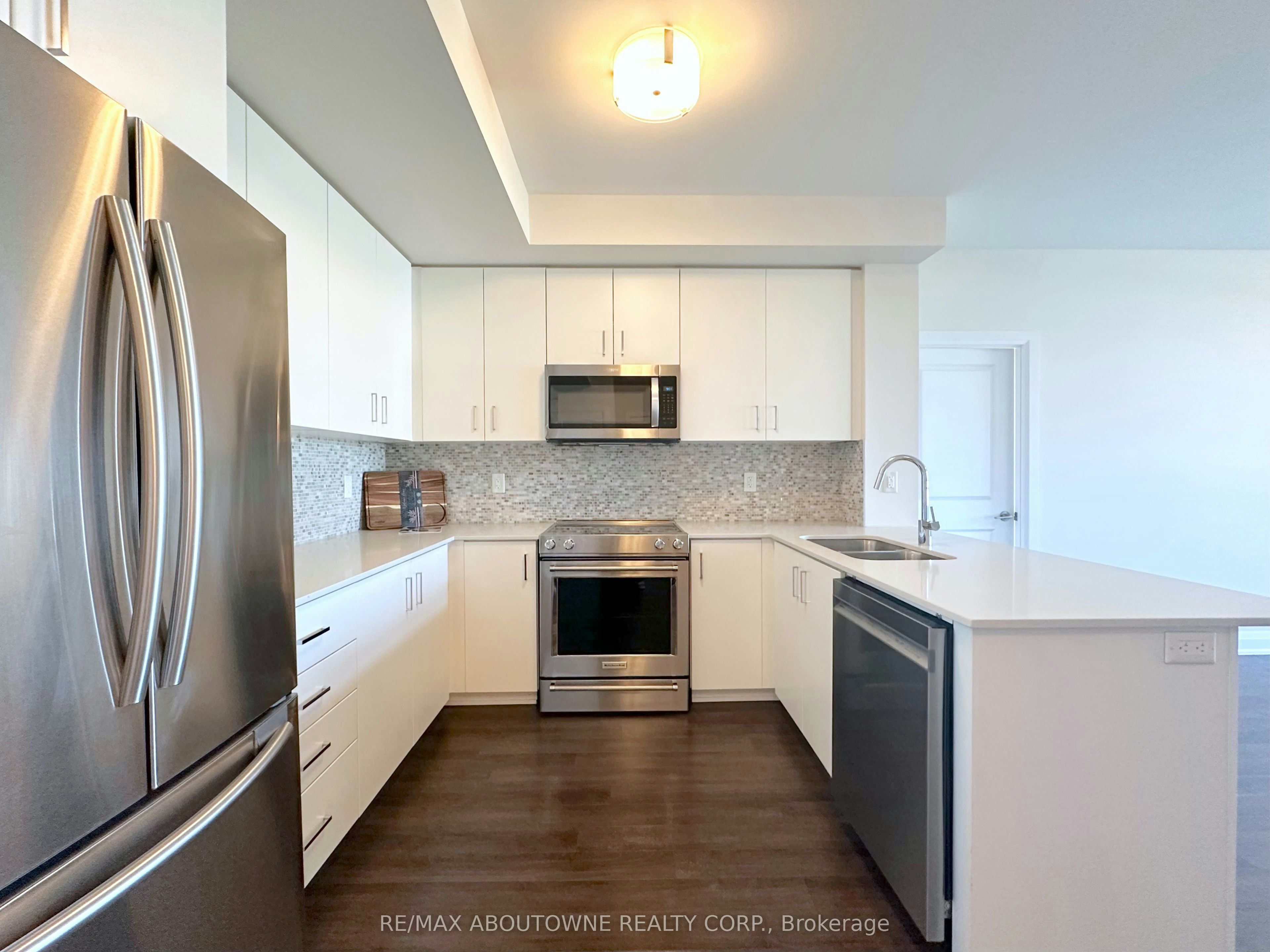 726-2333 Taunton Road, Oakville, ON, L6H 0N5 - 2