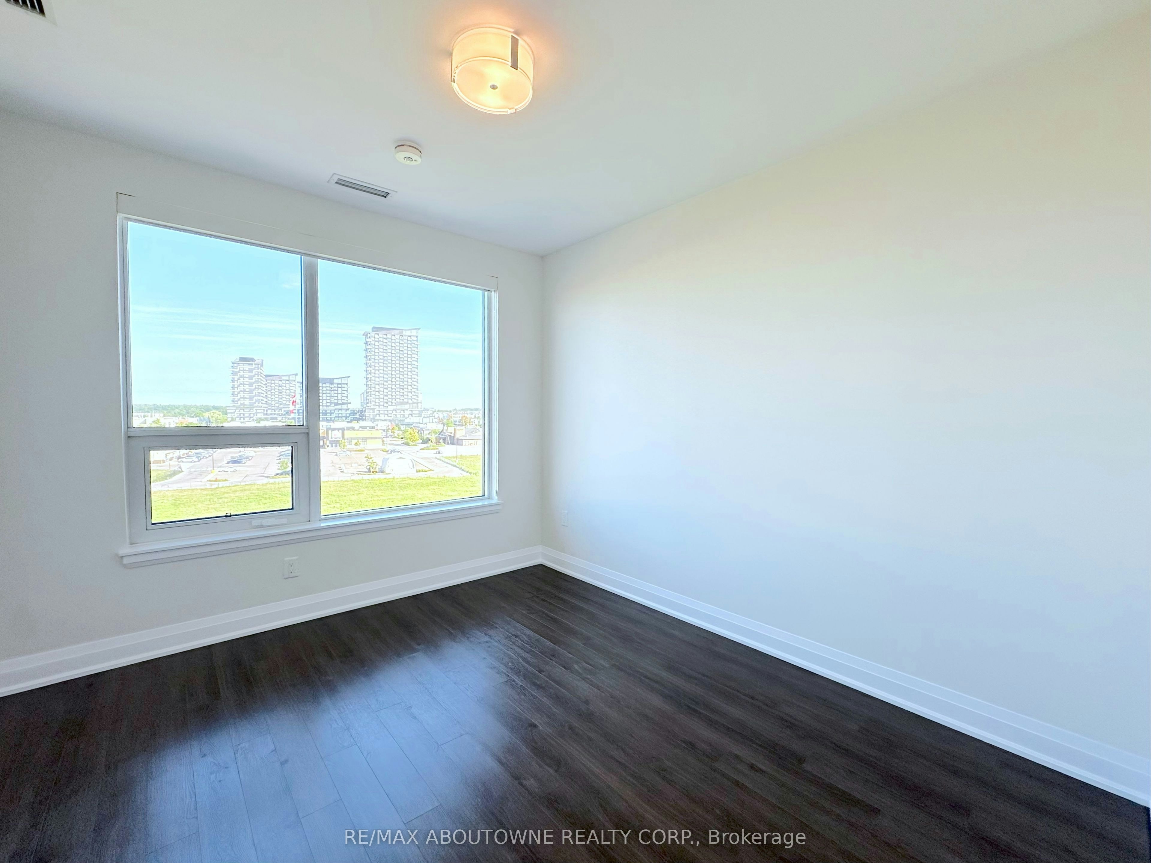 726-2333 Taunton Road, Oakville, ON, L6H 0N5 - 12