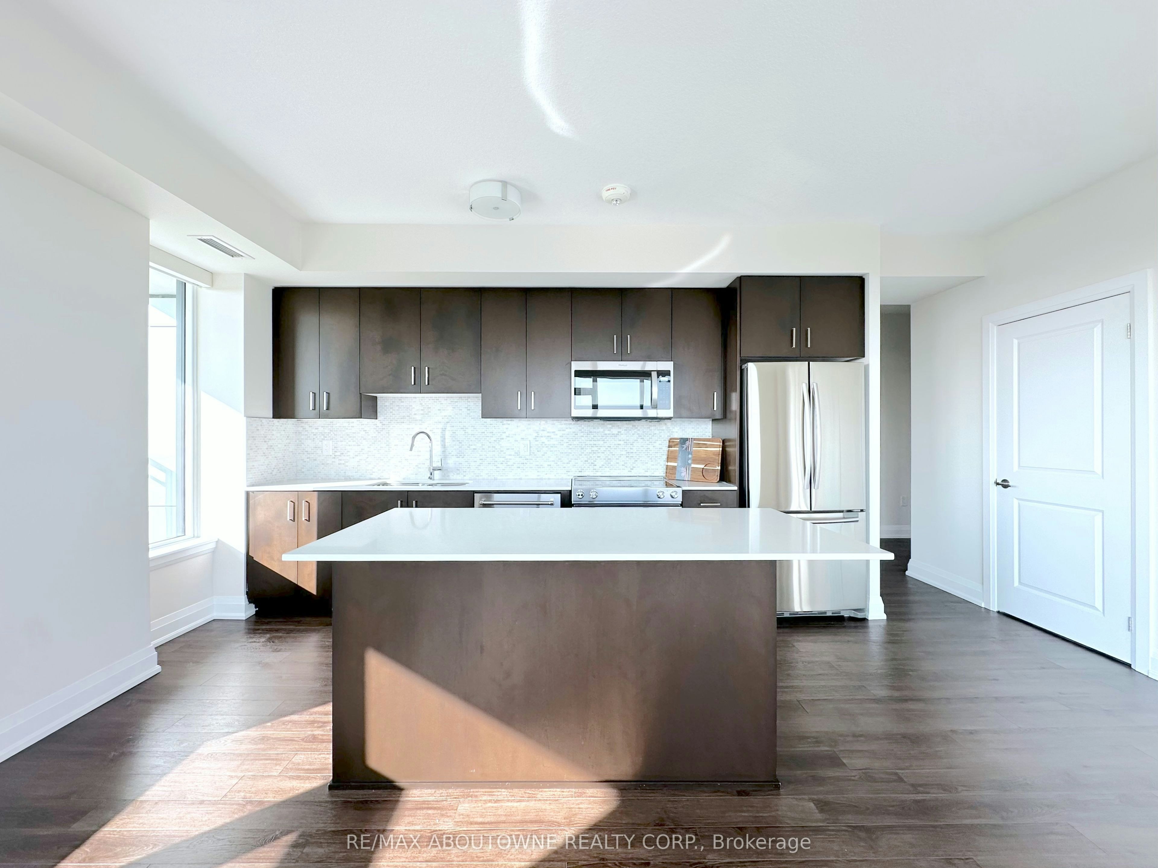 1006-2333 Taunton Road, Oakville, ON, L6H 0N5 - 5