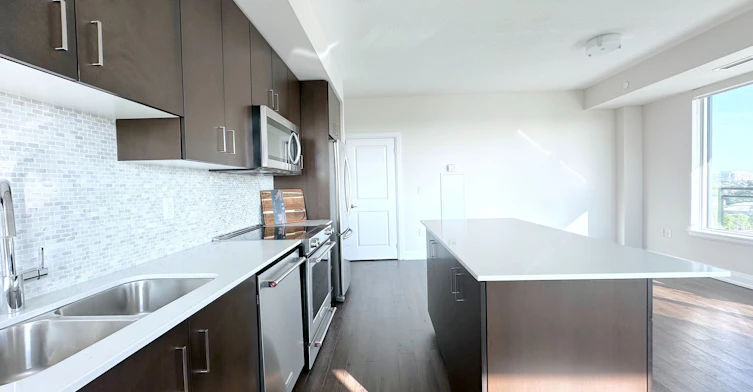1006-2333 Taunton Road, Oakville, ON, L6H 0N5 - 4