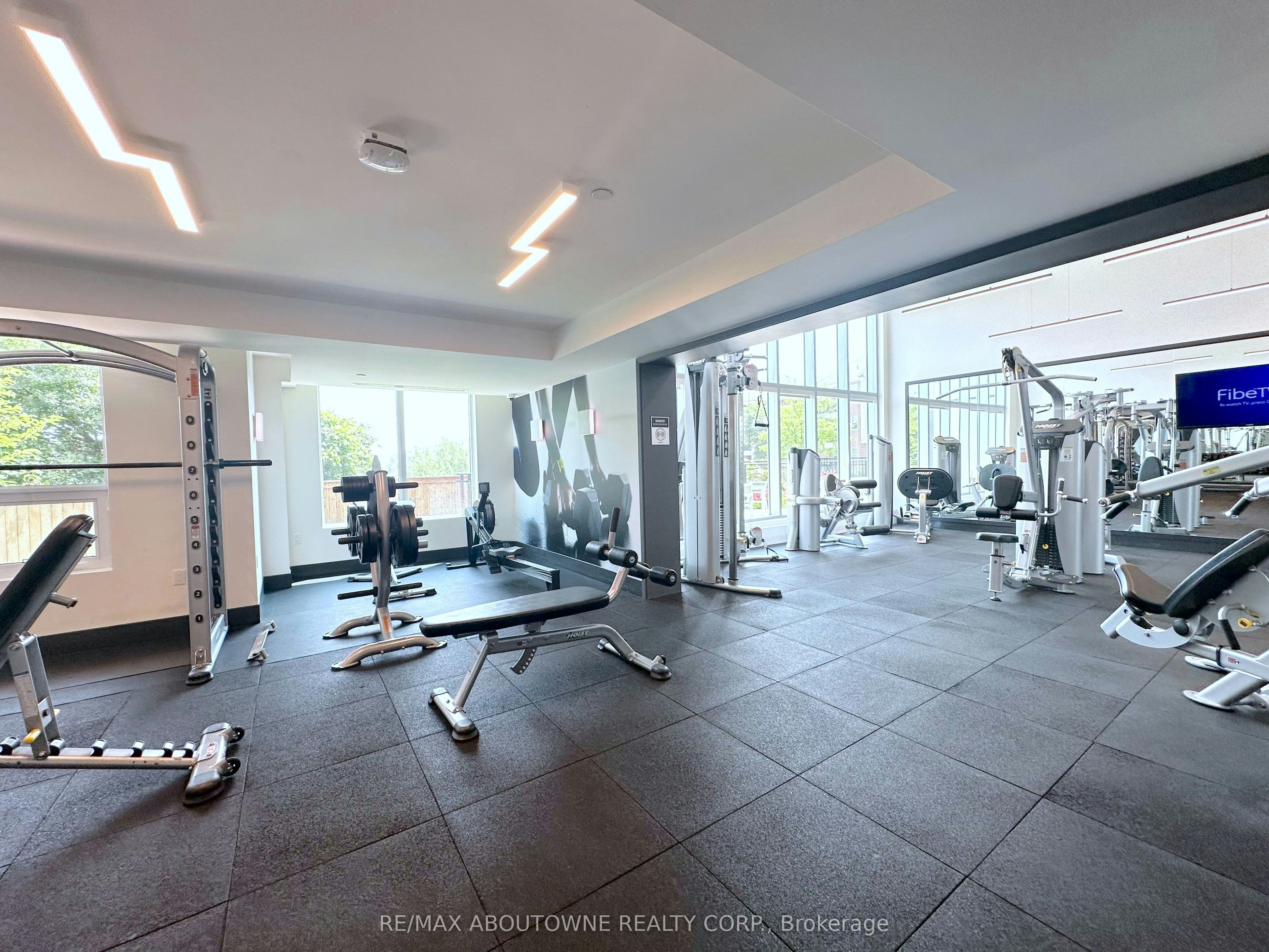1006-2333 Taunton Road, Oakville, ON, L6H 0N5 - 17