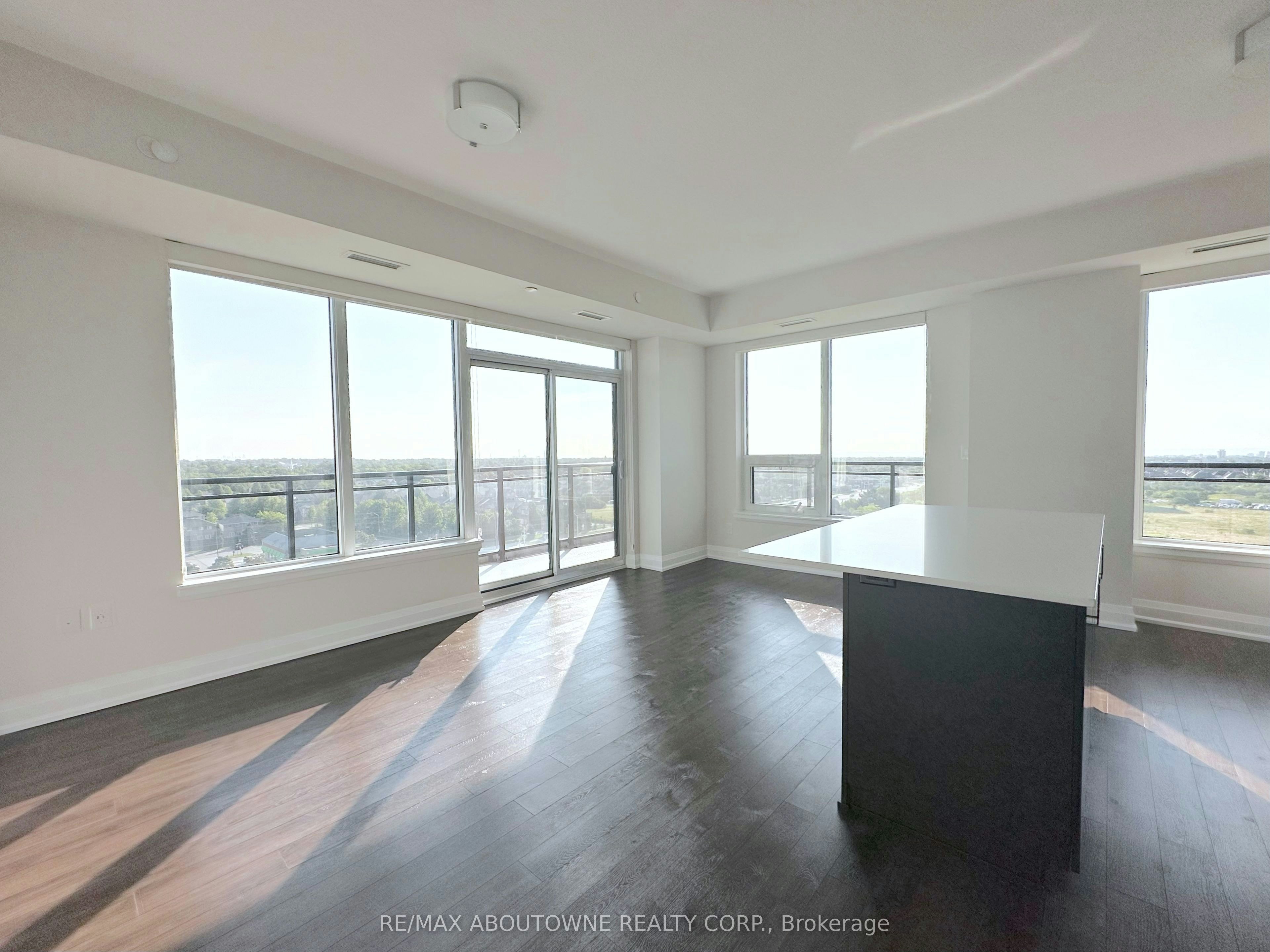1006-2333 Taunton Road, Oakville, ON, L6H 0N5 - 2