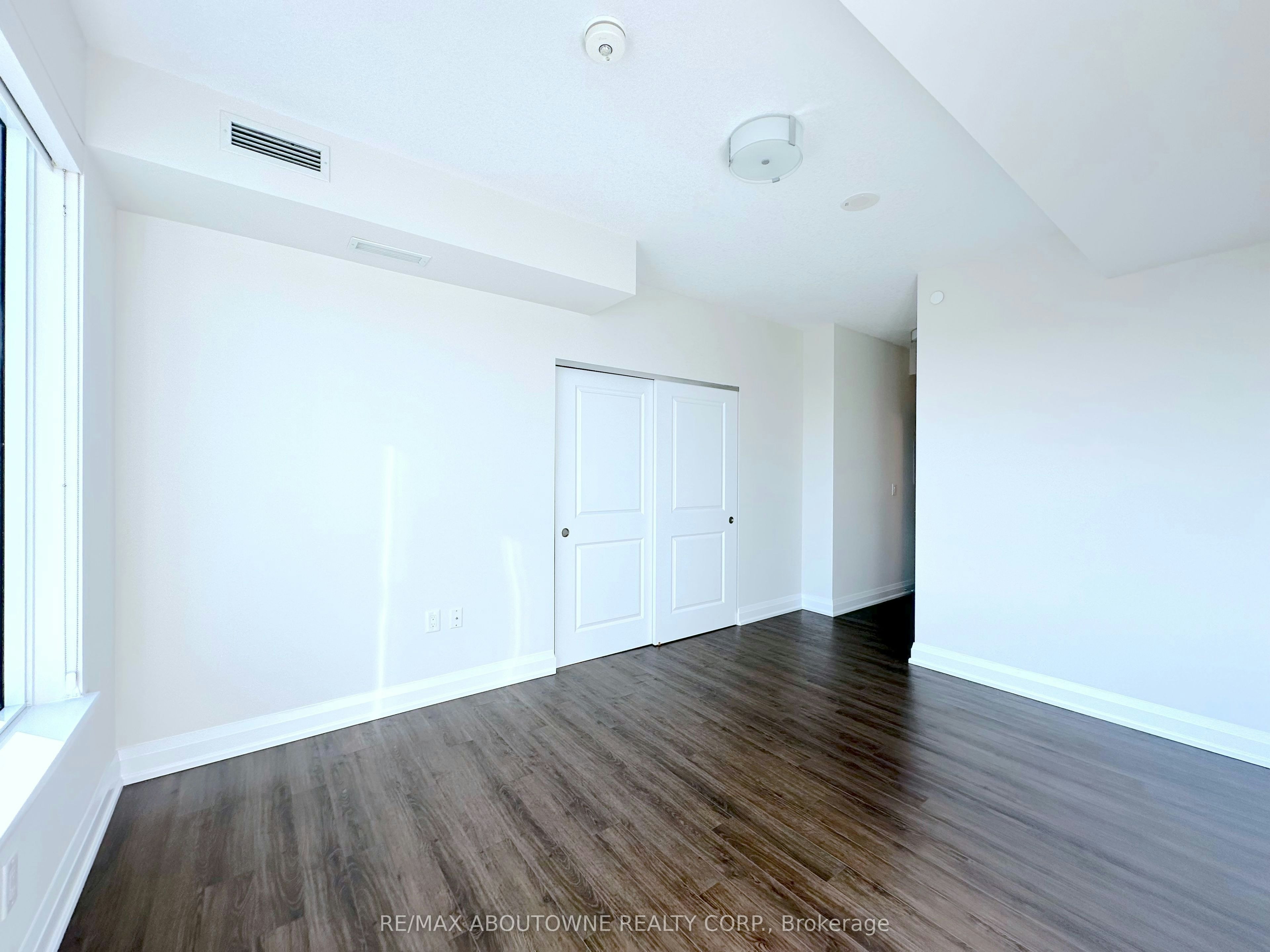 1006-2333 Taunton Road, Oakville, ON, L6H 0N5 - 8