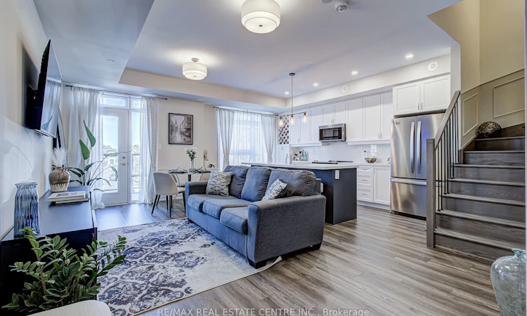 116-1569 Rose Way