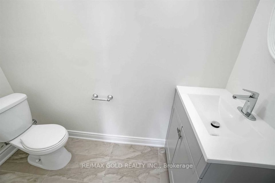 4 Adamson Street S, Halton Hills, ON, L0P 0A2 - 16