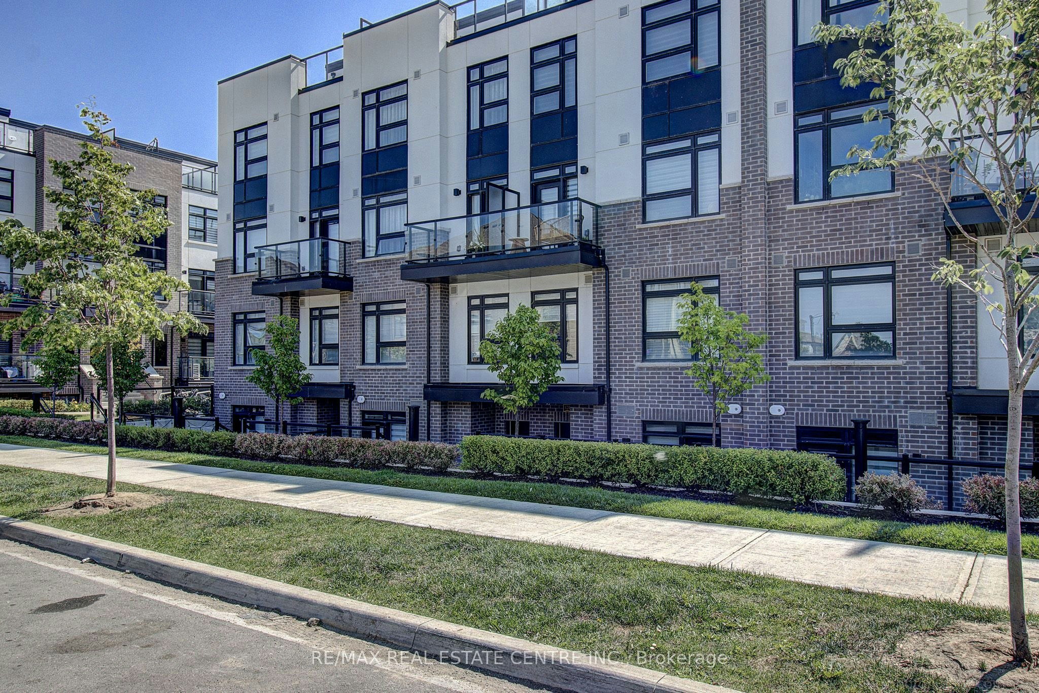 116-1569 Rose Way, Milton, ON, L9E 1N4 - 34