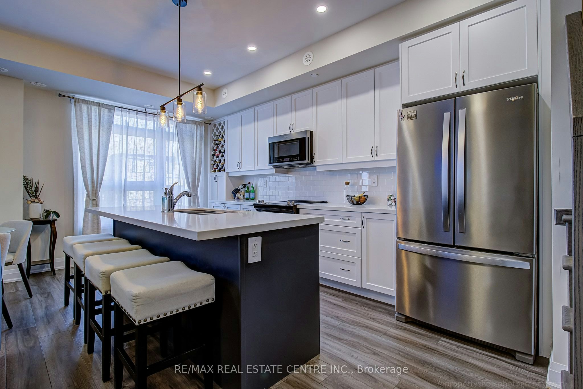116-1569 Rose Way, Milton, ON, L9E 1N4 - 3