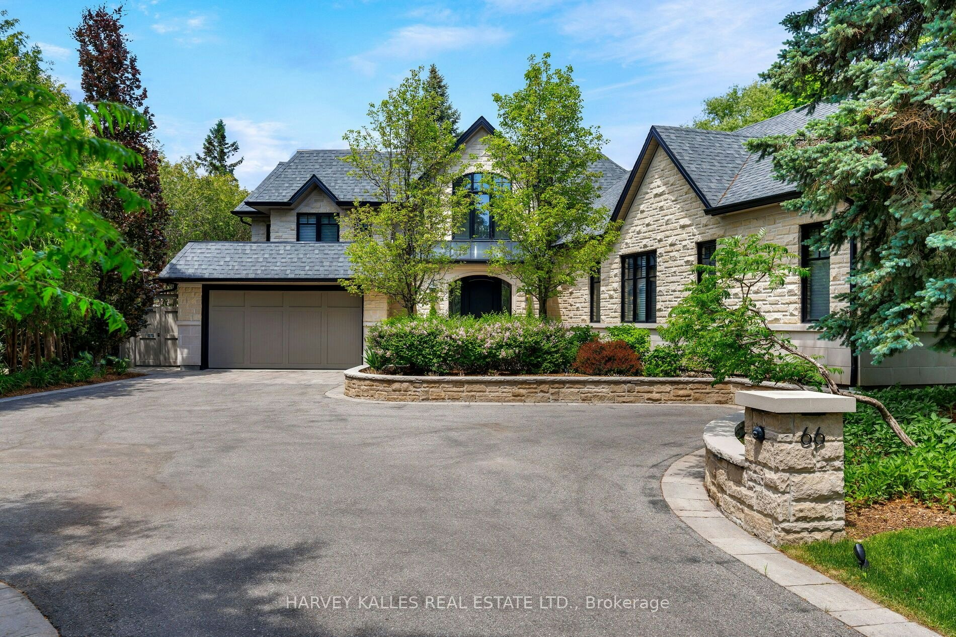 66 Thorncrest Road, Toronto, ON, M9A 1S9