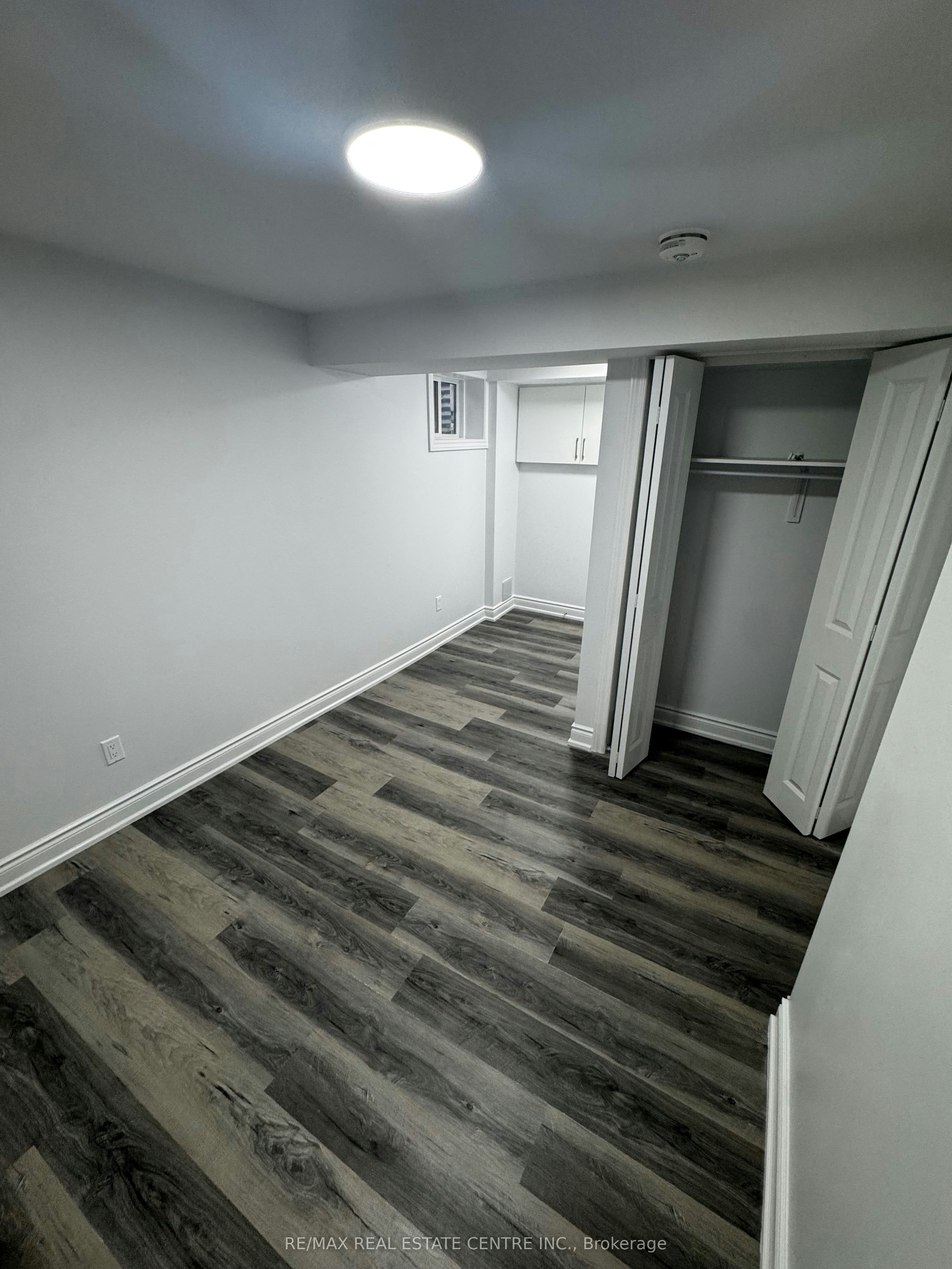 Lower Level-1025 Blairholm Avenue, Mississauga, ON, L5C 1G5 - 16
