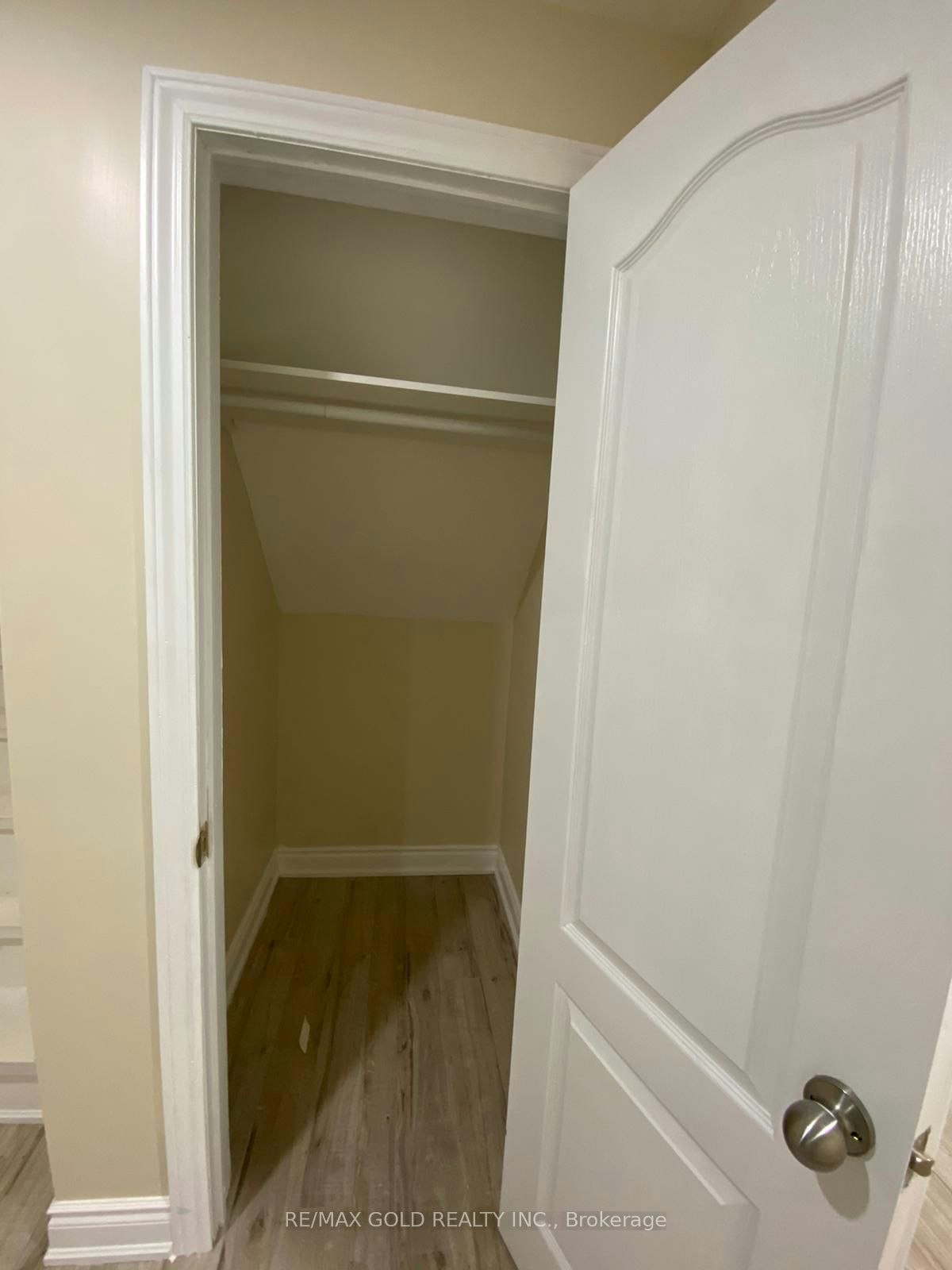 Lower-1664 Norris Circle, Milton, ON, L9T 6A3 - 5