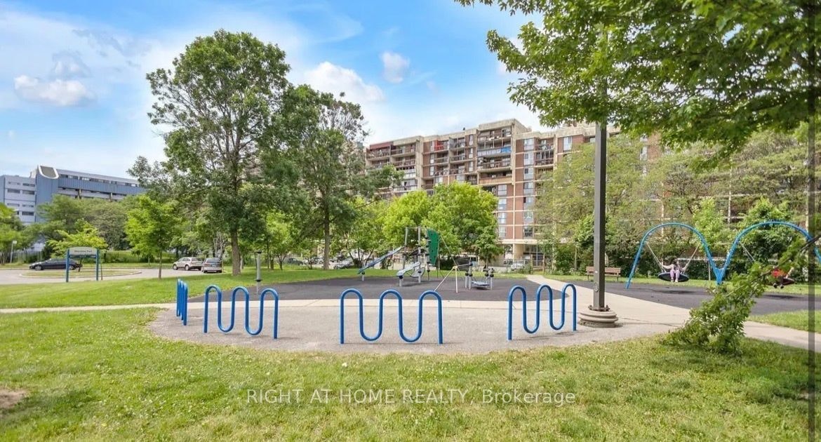 503-4689 Jane Street, Toronto, ON, M3N 2T6 - 4